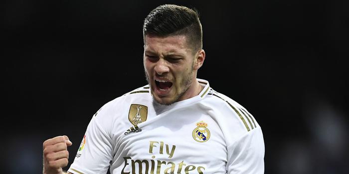  法兰克福前锋转会英超传闻遭俱乐部辟谣否认  