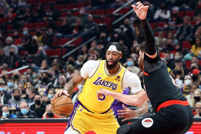  湖人惨败国王跌出附加赛区  