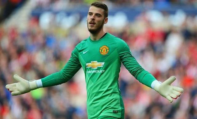  曼城德比战碾压曼联扩大优势  