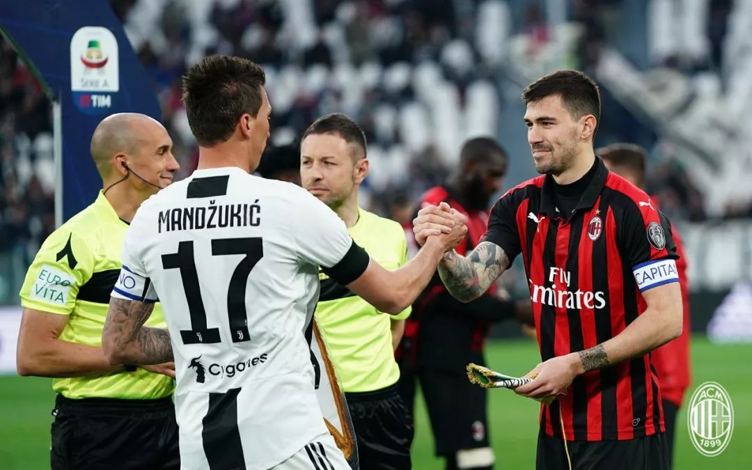  尤文图斯争议判罚引发热议  