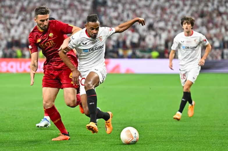  尼斯铁卫乌龙球葬送关键战役  