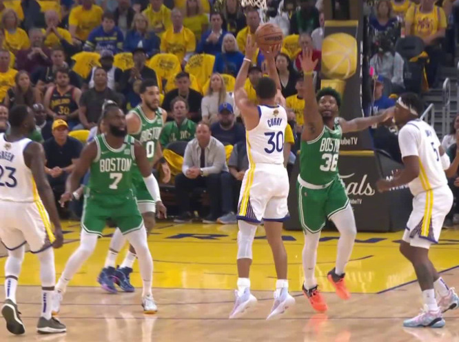  库里三分14中8，勇士力克凯尔特人  