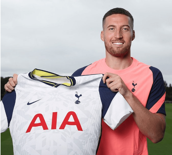  狼队官宣签下内托，葡超天才登陆英伦  