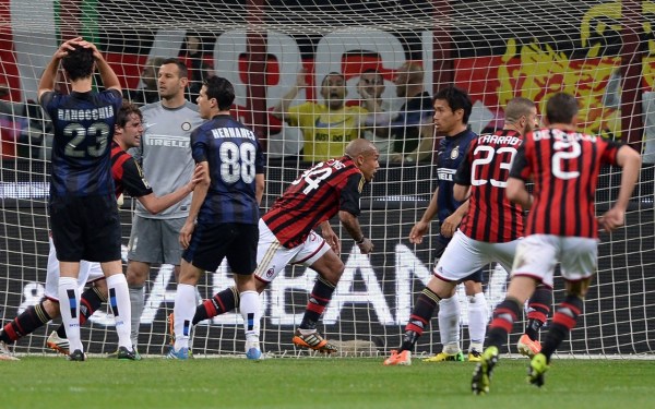  AC米兰德比战告捷，同城死敌俯首称臣  